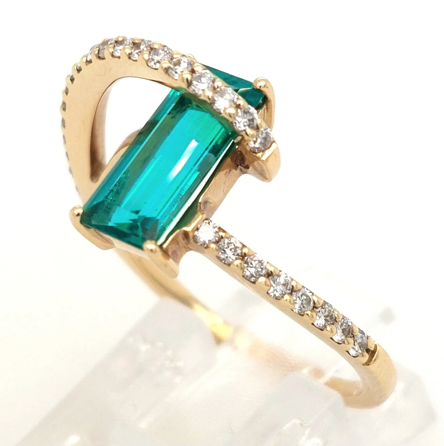 14KY Chatham Emerald Ring