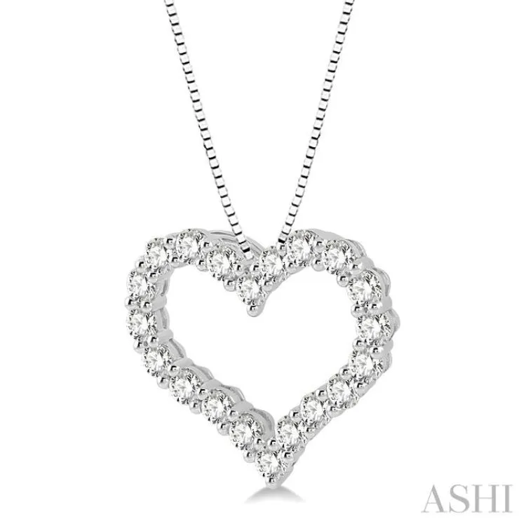 3/4 ctw Heart Shape Round Cut Diamond Pendant With Chain in 14K White Gold