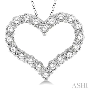 3/4 Ctw Heart Shape Round Cut Diamond Pendant With Chain in 14K White Gold