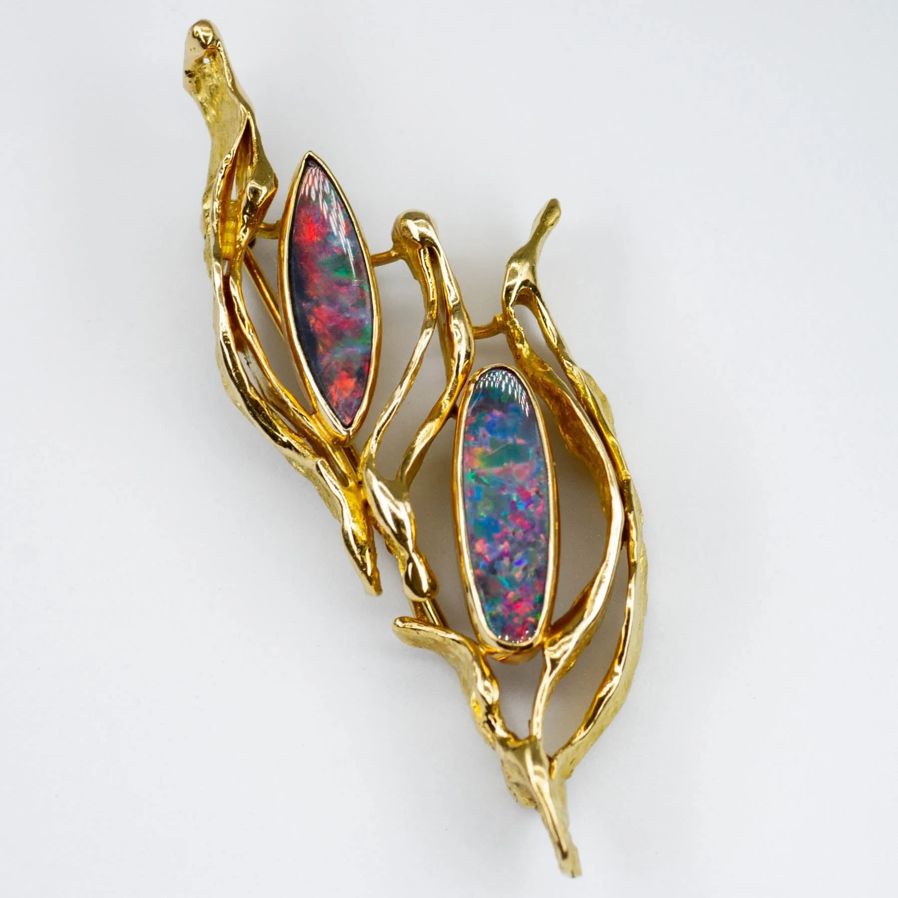 'Cavelti' Opal Doublet Cabochon 18K Brooch | 2ctw |