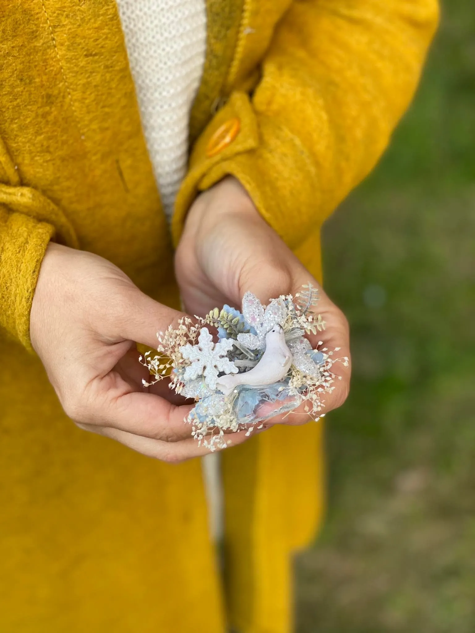 Christmas brooch with white seal Flower brooch for coat Winter brooch Handmade brooch Xmas gift Original and unique brooch Wedding Magaela