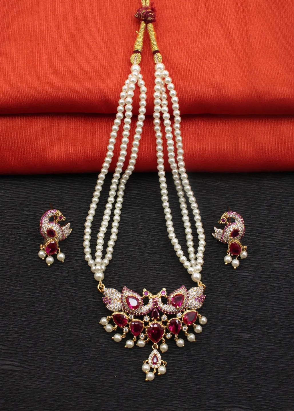 CLASSIC PEACOCK MOTI NECKLACE