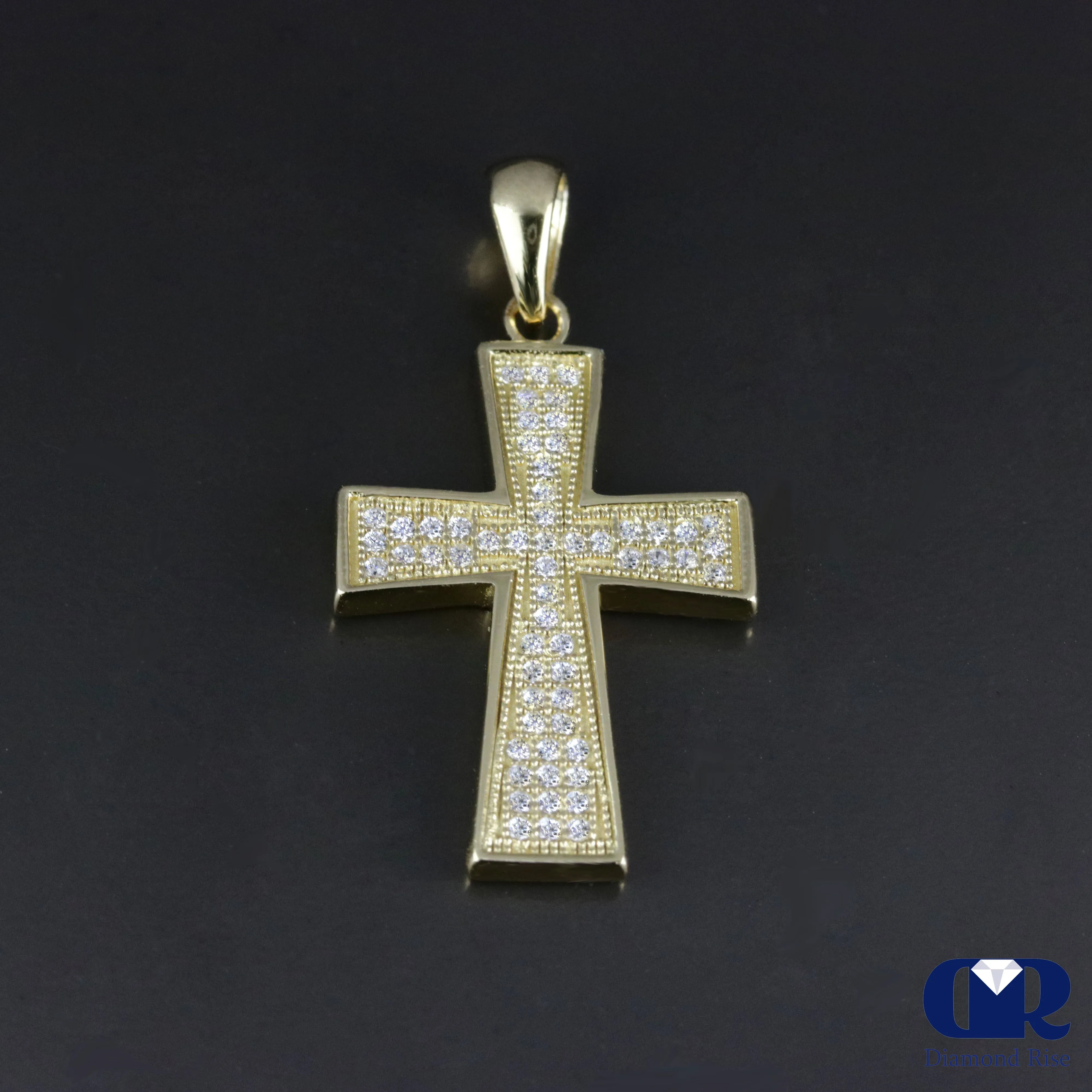 Diamond Cross Pendant In 14K Gold