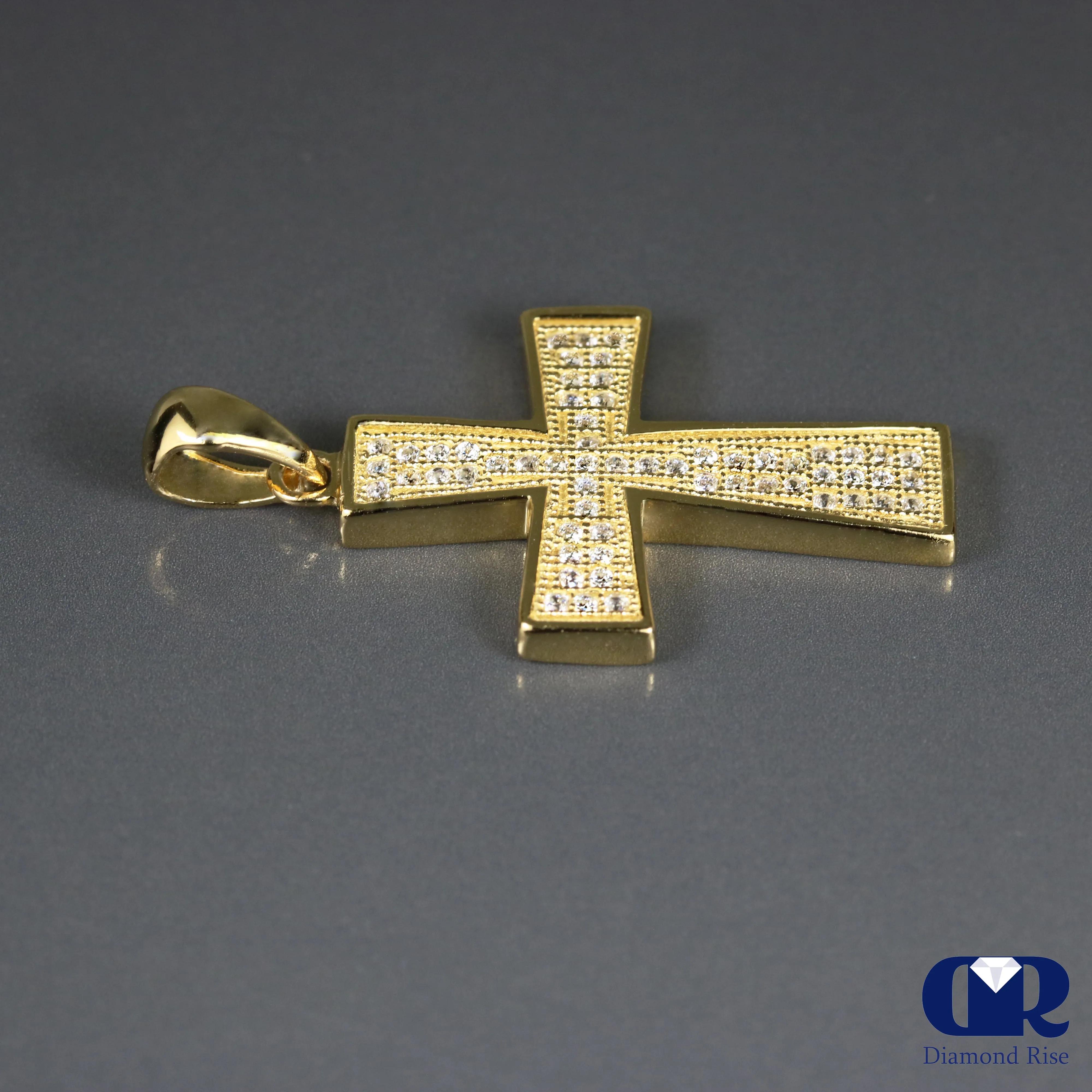 Diamond Cross Pendant In 14K Gold