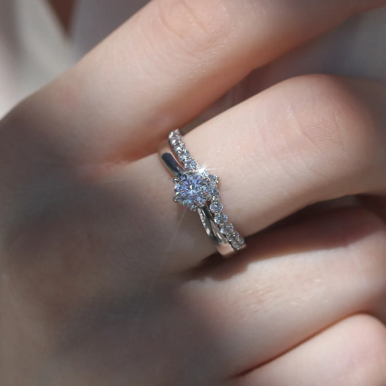 Elegant CrownGlow: Solitaire Engagement Ring