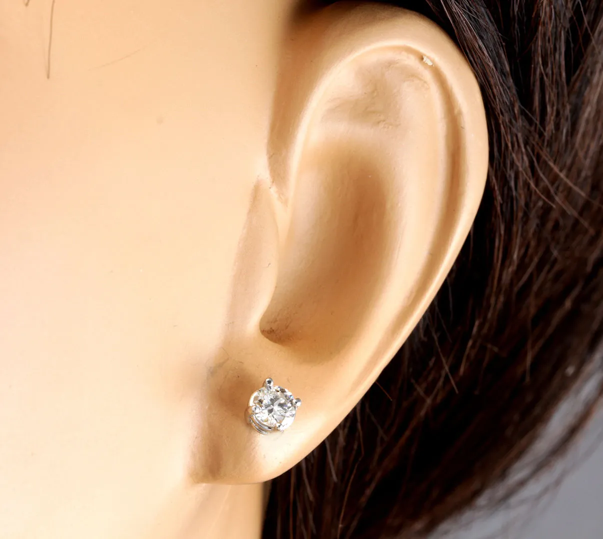 Exquisite 1.60 Carats Natural Diamond 14K Solid White Gold Stud Earrings