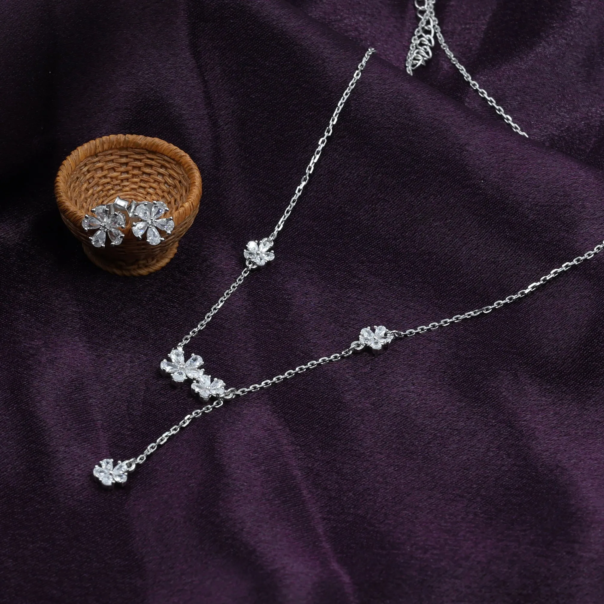 Exquisite 925 Sterling Silver Pendant Necklace & Earring Set - Complete Jewelry Collection