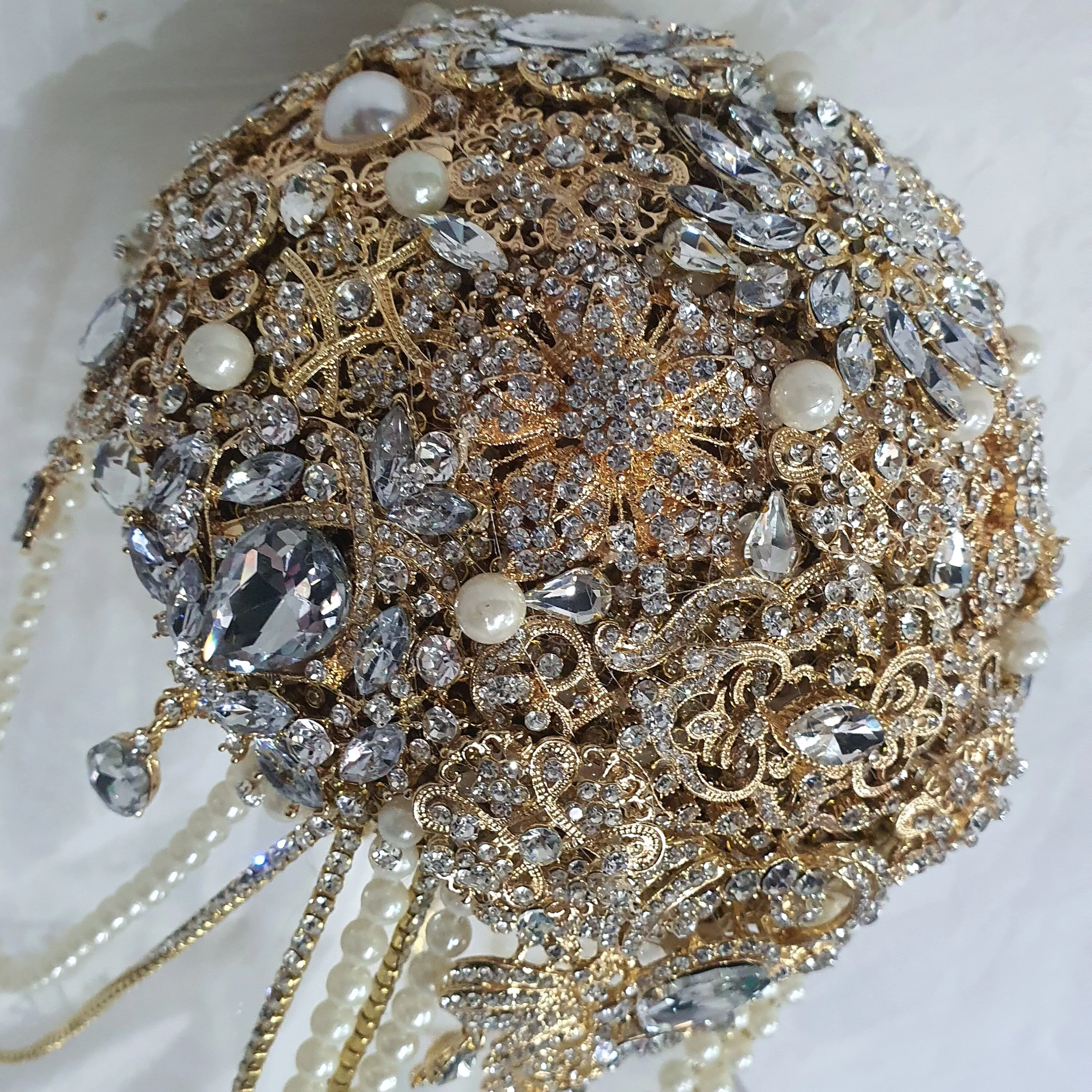 Gold Brooch bouquet, Jewel crystal wedding bouquet. Crystal Bridal Brooch Bouquet, cascade Jewel bouquet by Crystal wedding uk