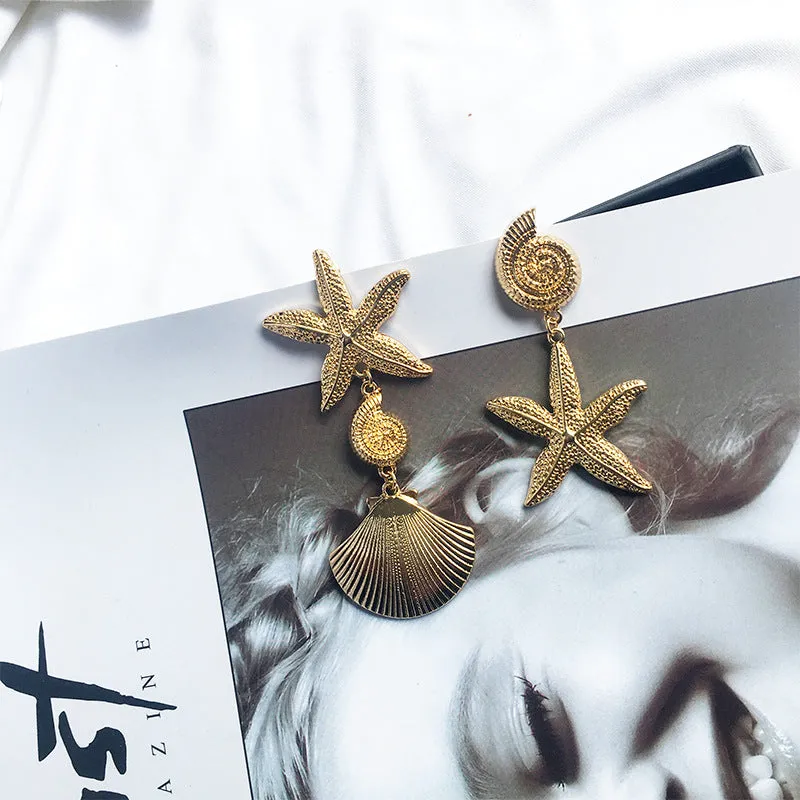 Golden Shell Stud Earrings - Exquisite Vienna Verve Collection by Planderful