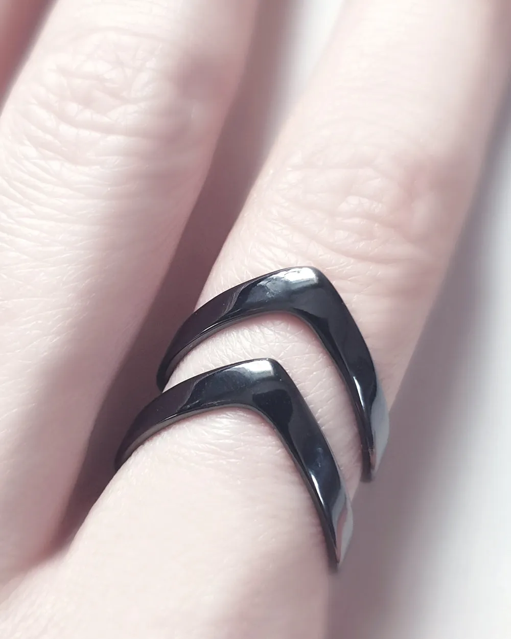 Hunt Black Silver Ring US5 to US10