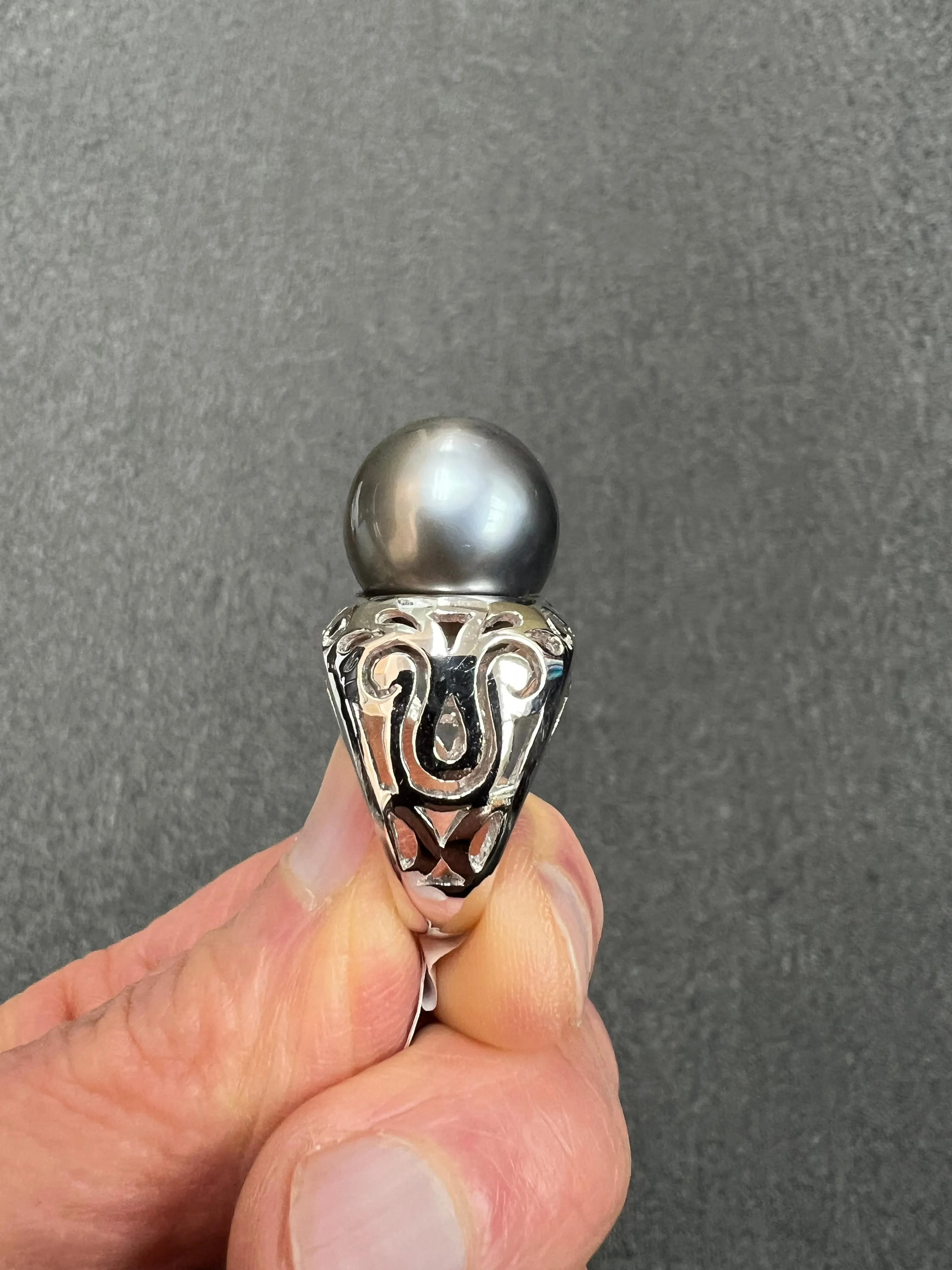 Silver Grey 15.75mm Tahitian Pearl White Gold Ring