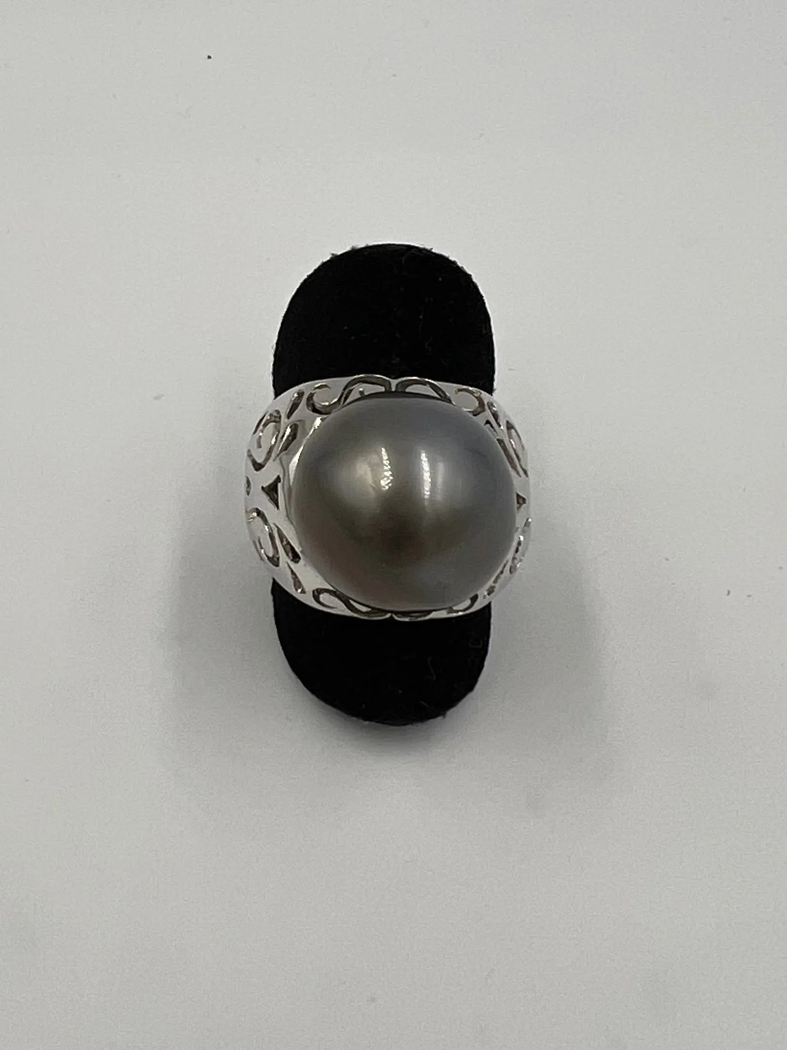 Silver Grey 15.75mm Tahitian Pearl White Gold Ring