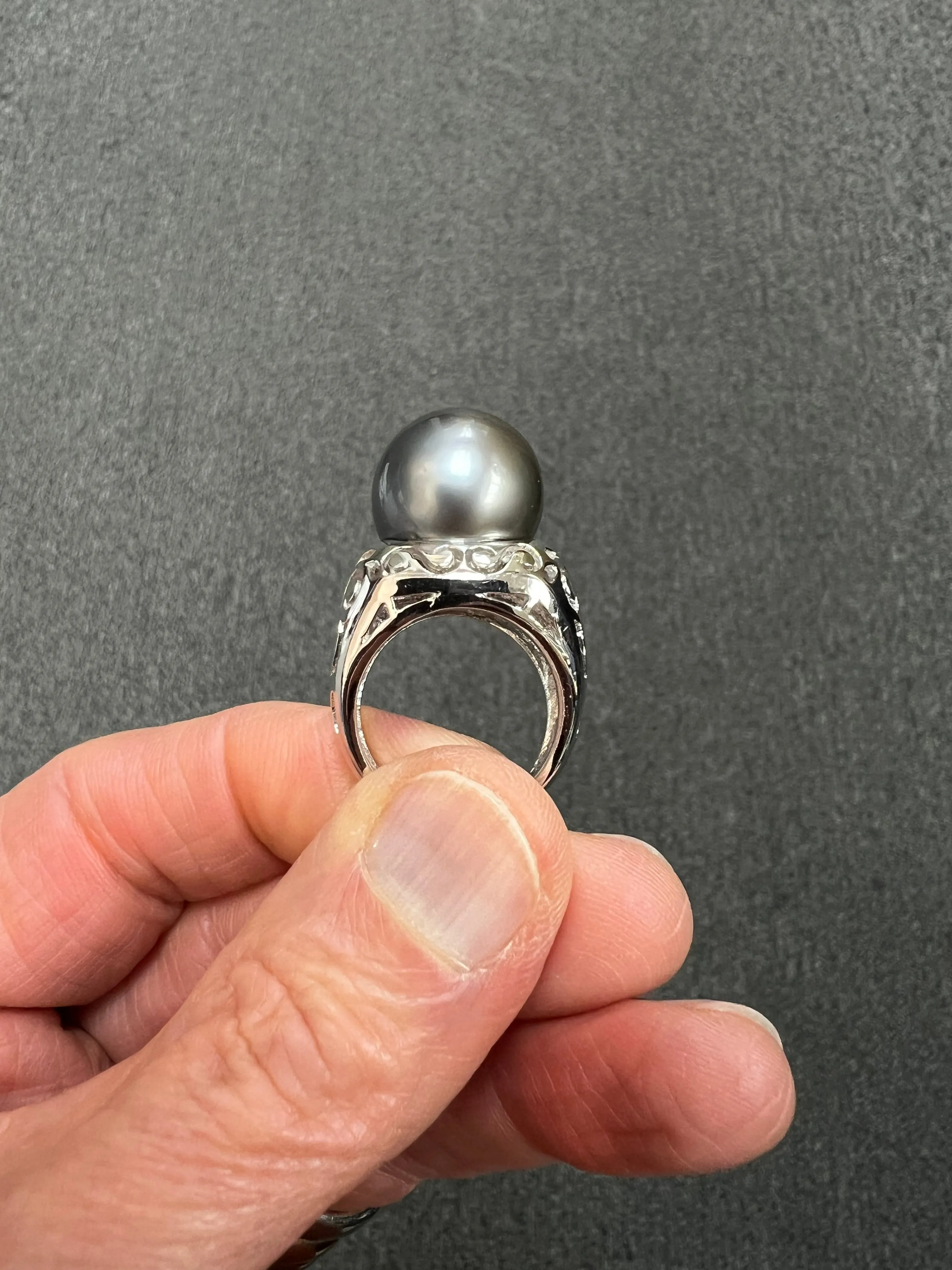 Silver Grey 15.75mm Tahitian Pearl White Gold Ring