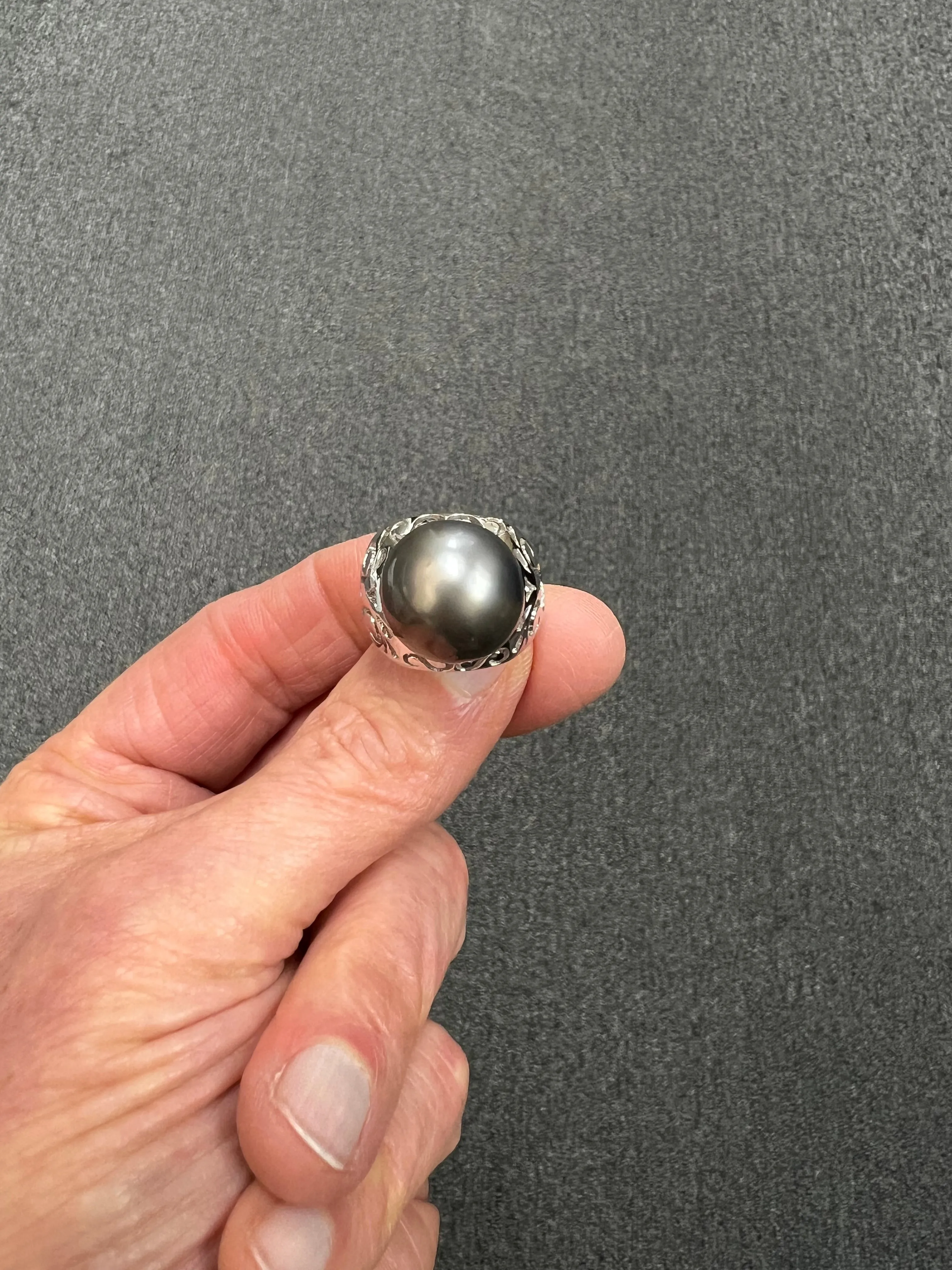 Silver Grey 15.75mm Tahitian Pearl White Gold Ring