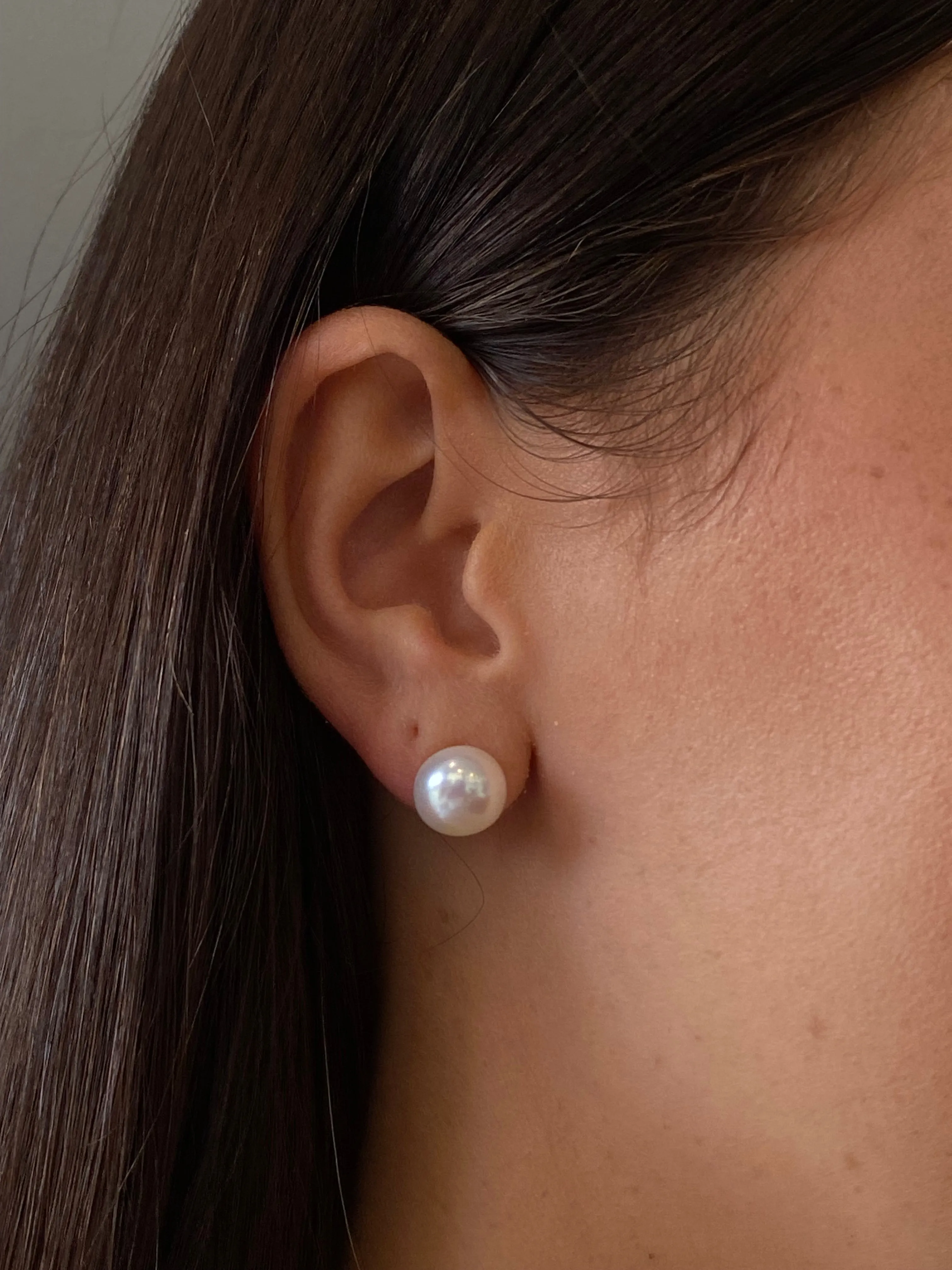 White Pearl Studs set in gold vermeil 10mm