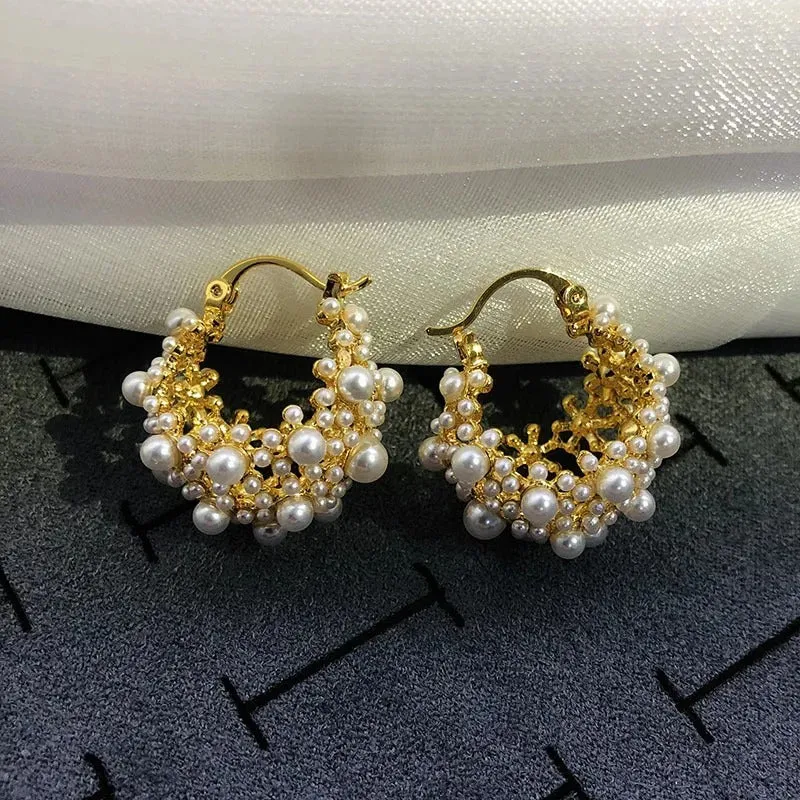 Women's Exquisite Fashion Faux Pearl Decor Stud Earrings